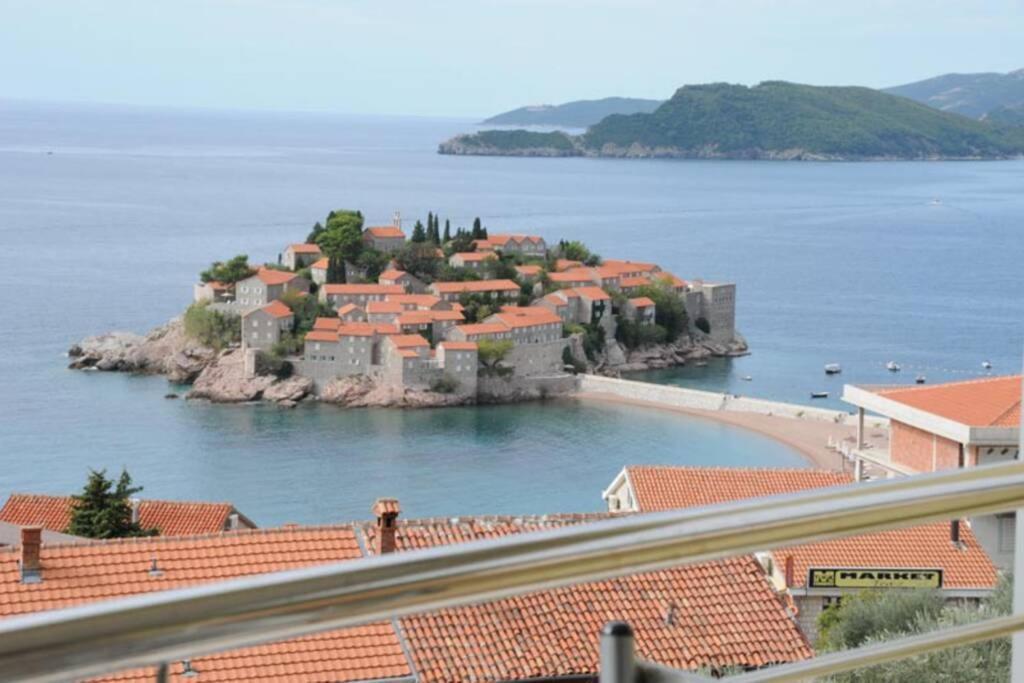 Bmv Room With East Island View Свети-Стефан Экстерьер фото